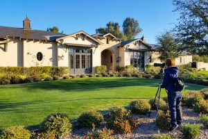 Us-Working-600pix-107