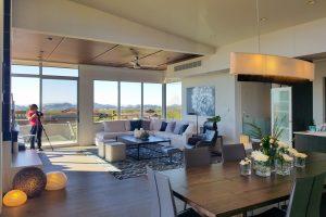 Us-Working-600pix-117