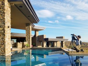 Us-Working-600pix-125