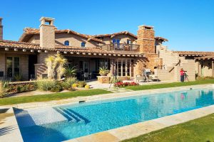 Us-Working-600pix-132