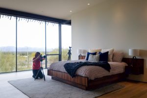 Us-Working-600pix-134