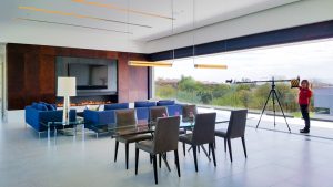 Us-Working-600pix-142