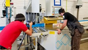 Us-Working-600pix-29