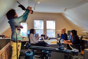 Us-Working-600pix-48