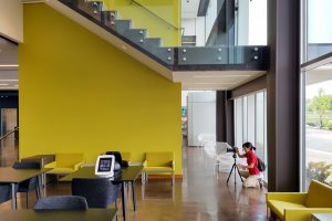 Us-Working-600pix-59