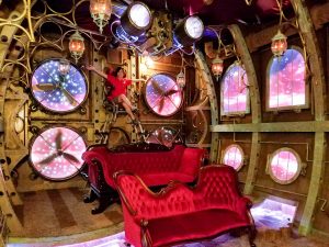 Us-Working-600pix-67