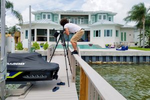 Us-Working-600pix-82