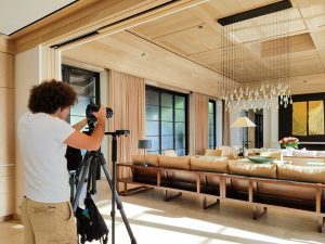 Us-Working-600pix-90